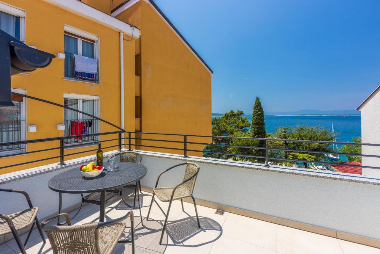 Luxury Apartments Lovorka 3 & 4***/**** Selce Εξωτερικό φωτογραφία