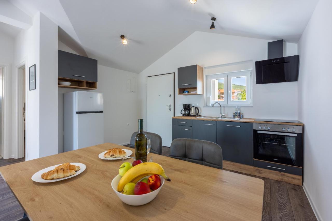Luxury Apartments Lovorka 3 & 4***/**** Selce Εξωτερικό φωτογραφία