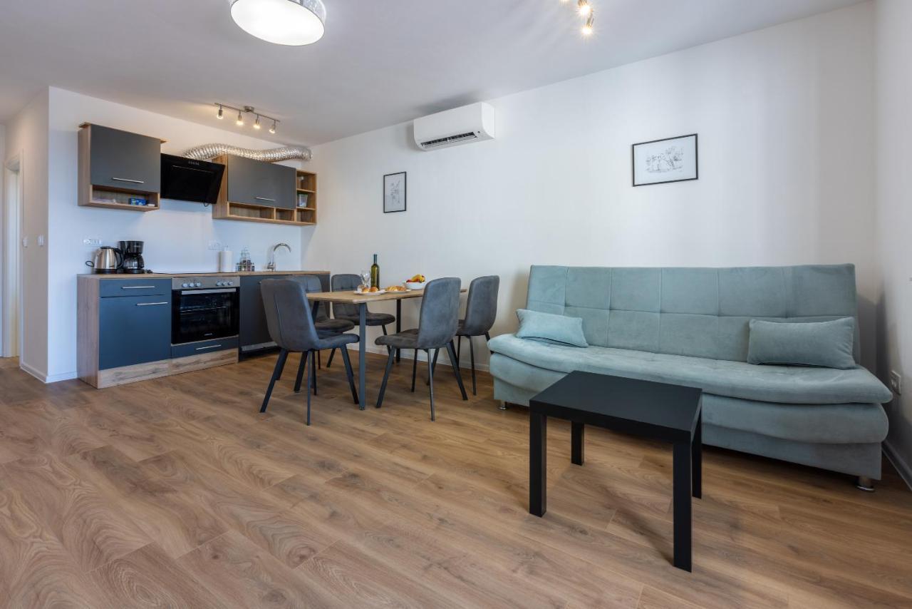 Luxury Apartments Lovorka 3 & 4***/**** Selce Εξωτερικό φωτογραφία